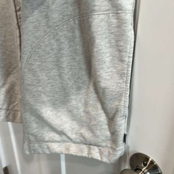Eddie Bauer cardigan sweatshirt, size XL - Picture 3 of 5